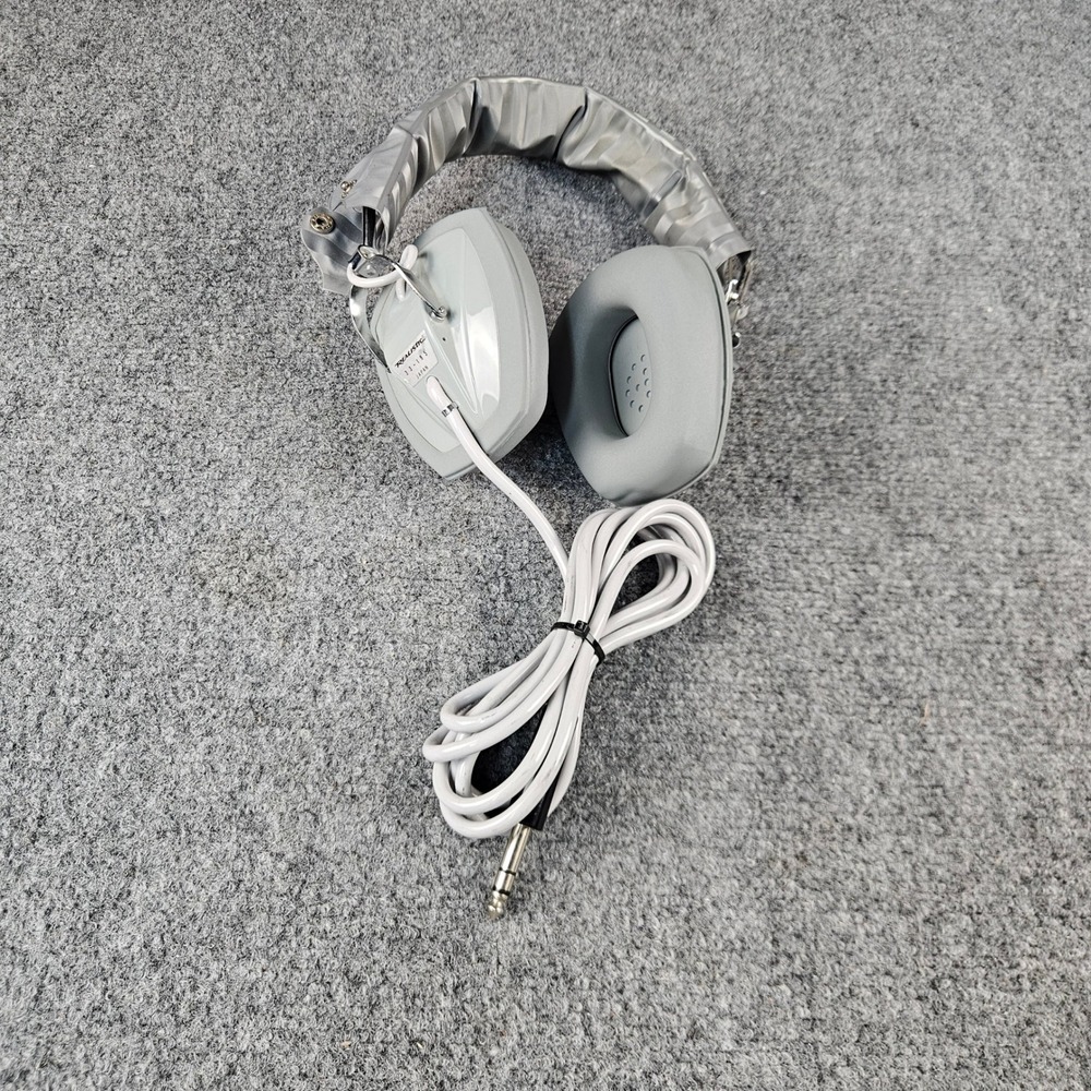 Realistic 33-195 Vintage Stereo Headphones Gray Over Ear‎ 1/4 Inch Jack Japan